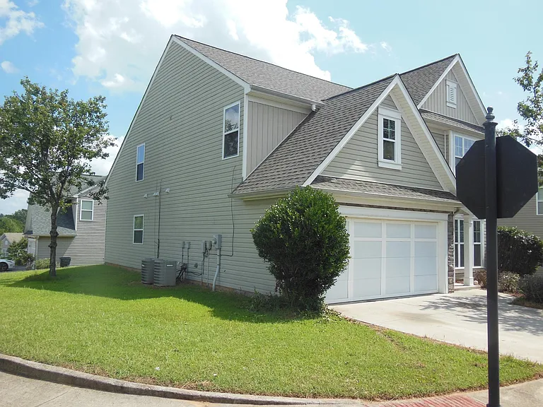 1901 Durwood Ln — Photo 6
