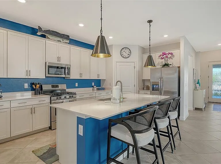 5225 Blue Crush St — Photo 14