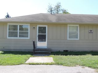 914 E Market St APT 8A, Warrensburg, MO 64093