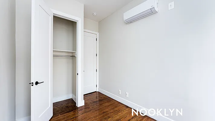 Rented by Nooklyn NYC LLC | media 53