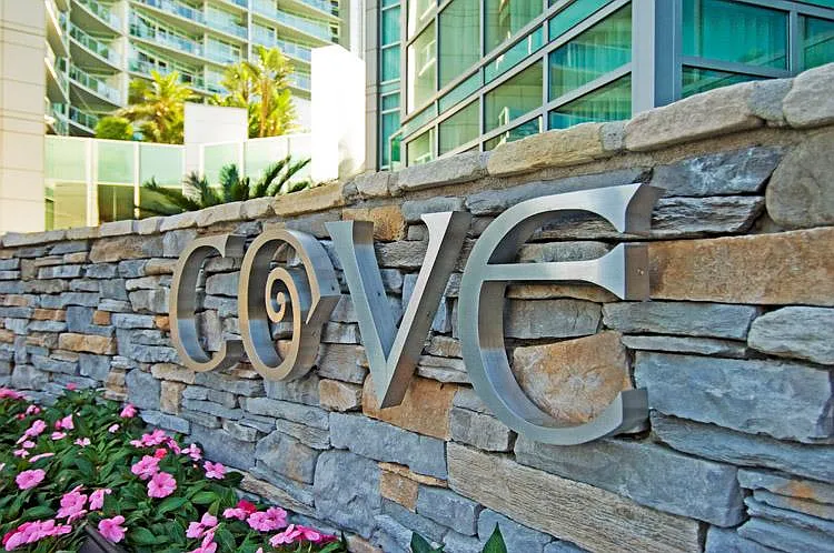 Marina Pointe Dr — Photo 16
