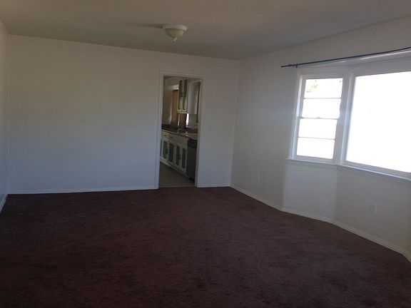4th image of 34736 Avenue E
