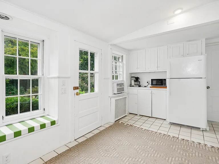89 Buell Ln — Photo 24