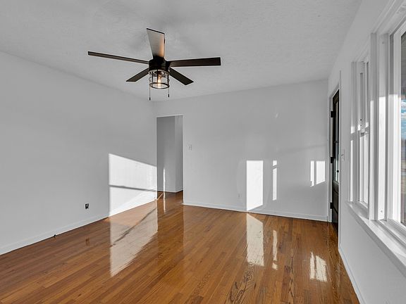 3rd image of 600 Cadillac Ln