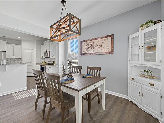 4th image of 100 Hawksbill Dr