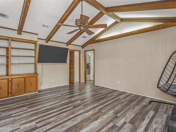 5th image of 3911 Parkway Dr