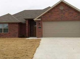 705 SW Castlewood Ave, Bentonville, AR 72712