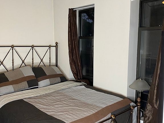 2nd image of 974 St Nicholas Ave APT 5F