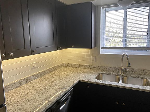 5th image of 8333 Captons Ln APT 102
