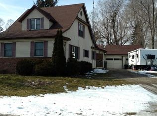 130 2nd St, East Leroy, MI