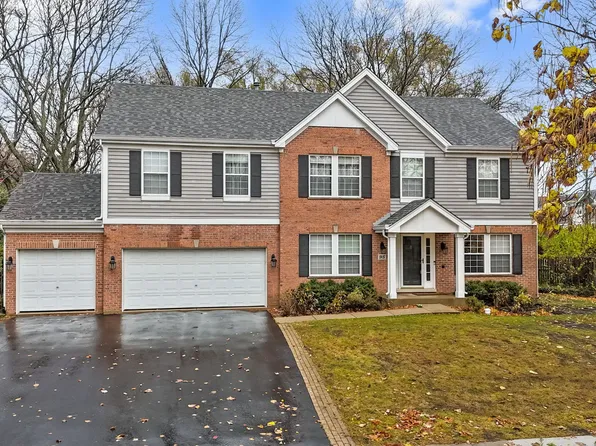 95 S Oakleaf Rd, Algonquin, IL 60102