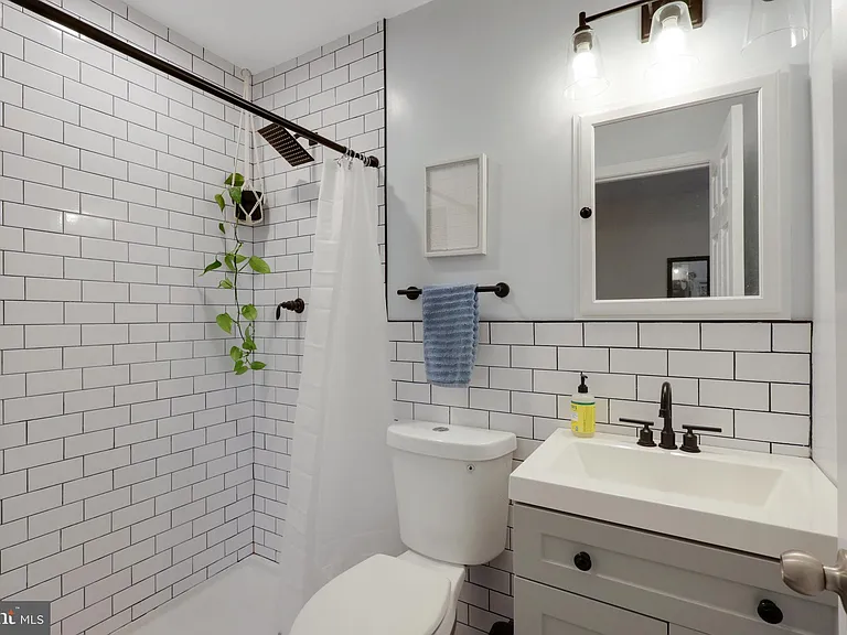 3290 Applegate Ct — Photo 18