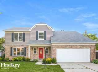 14388 Howe Dr, Carmel, IN