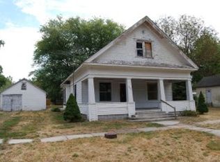 320 S Barr St, Centralia, MO 65240