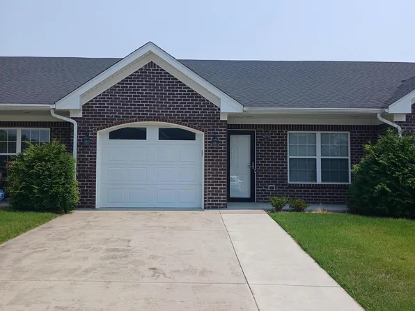 6705 Eagle Wood Dr, Louisville, KY 40272