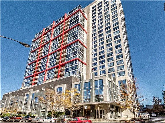 2nd image of 1841 S Calumet Ave #Gu203