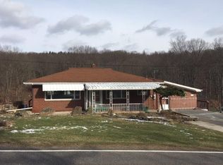 1080 Baileys Run Rd, Tarentum, PA 15084