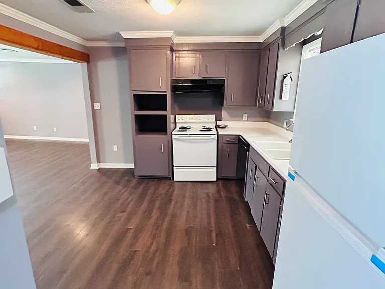 1764 Southhaven Cir — Photo 6