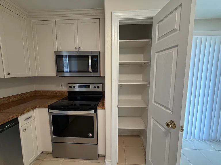 4800 Brigadoon Dr #101 — Photo 6