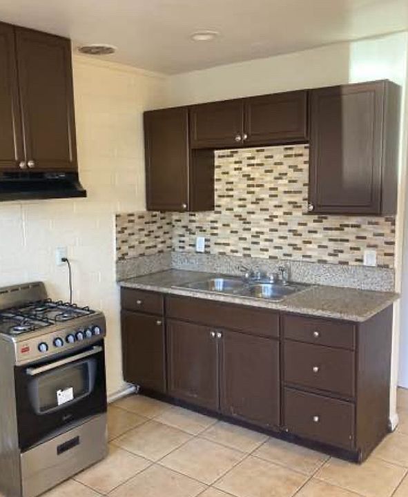 2nd image of 10808 S Figueroa St #7