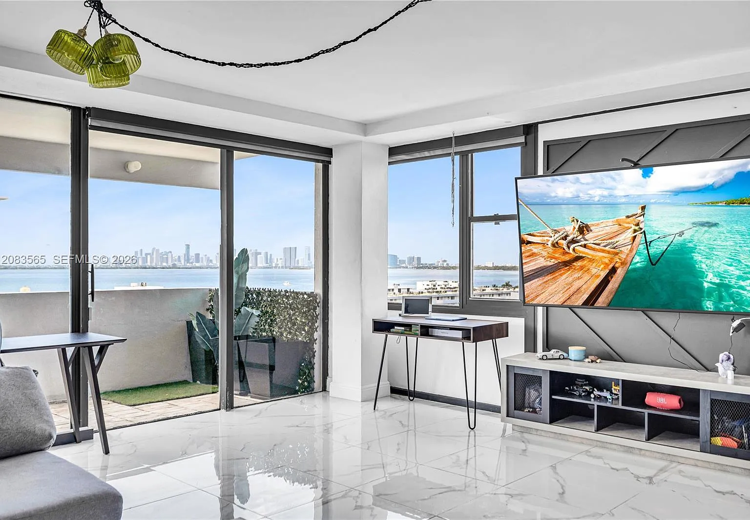Caribbean Towers Condo — Photo 3