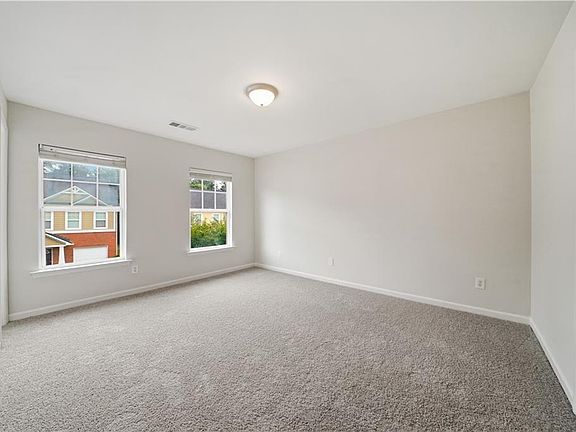 4th image of 784 Arbor Gate Ln