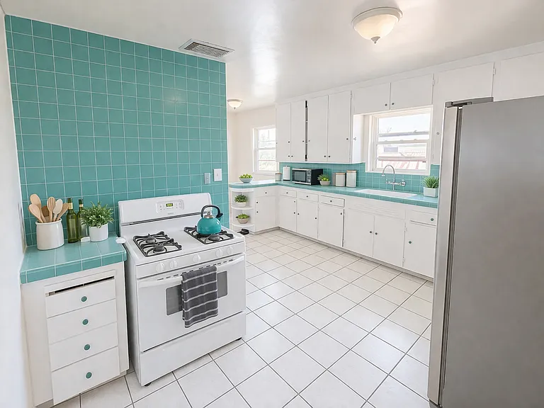 Full Kitchen