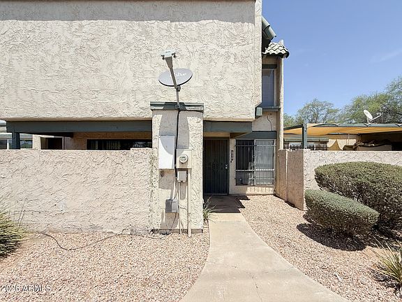 2nd image of 5172 W OLIVE Avenue