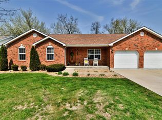 417 Cherie Ct, Washington, MO 63090