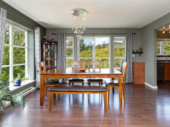 908 Brock Ave #305, Langford, BC V9B 3C6