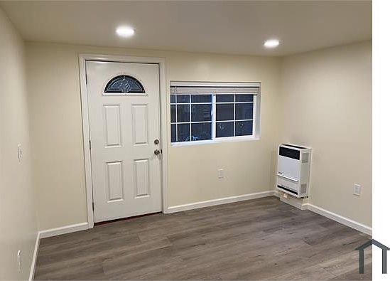 4th image of 822 River Dr