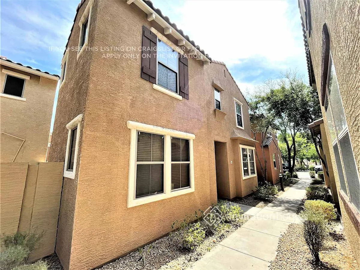 Building Photo - 451 S Hawes Rd #30