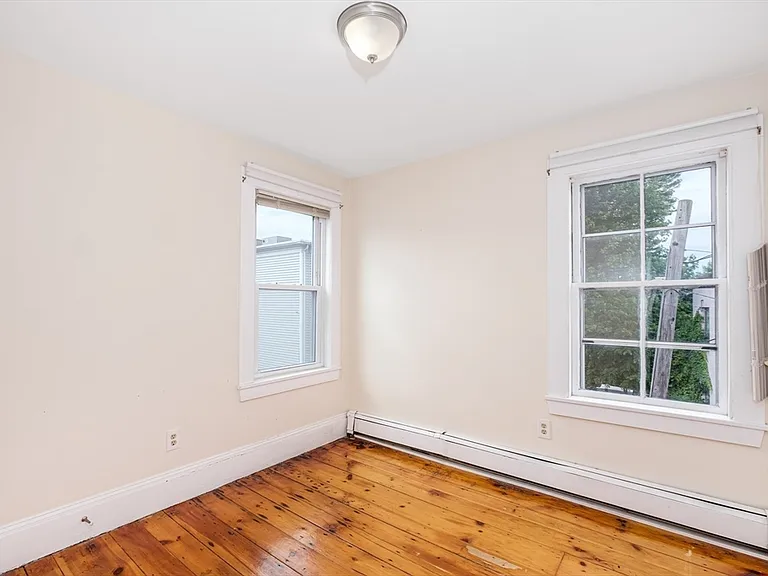 12 Kilby St #2L — Photo 5