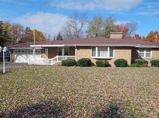 52 Benton Dr, Decatur, IL 62526