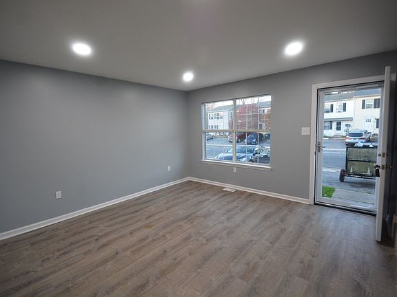 4th image of 78 E Cole Blvd