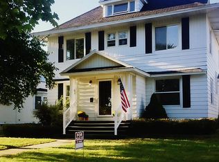 916 7th Ave S, Escanaba, MI 49829