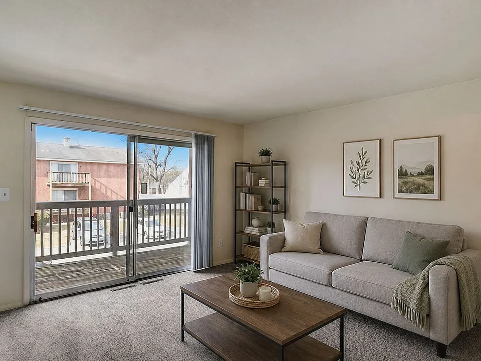 12-Warren Park Dr-012