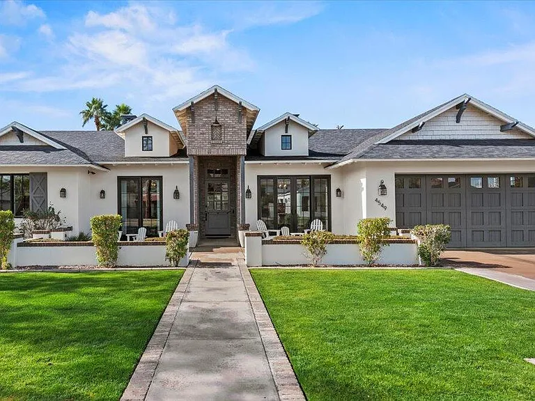 4549 E Calle Tuberia — Photo 1