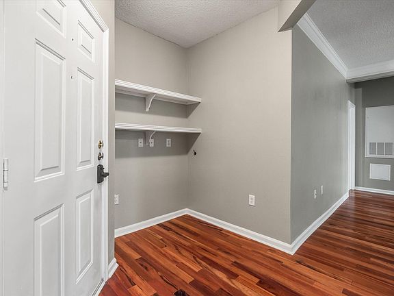 5th image of 1734 Chatelain Way #1734