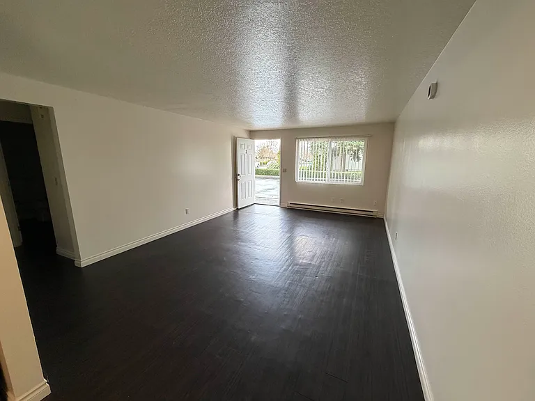 Forest Grove Apartments — Photo 28