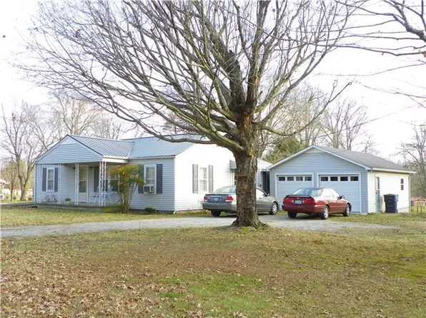 716 Ragsdale Rd, Manchester, TN 37355