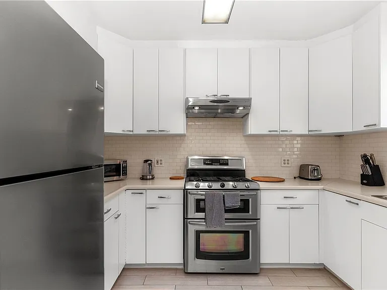 161 N Willaman Dr — Photo 5