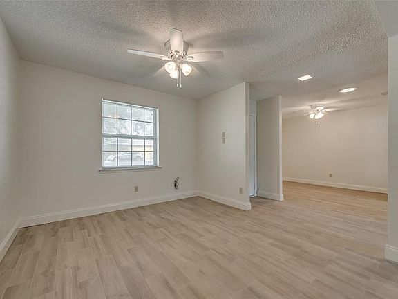 5th image of 2225 Honey Creek Ln