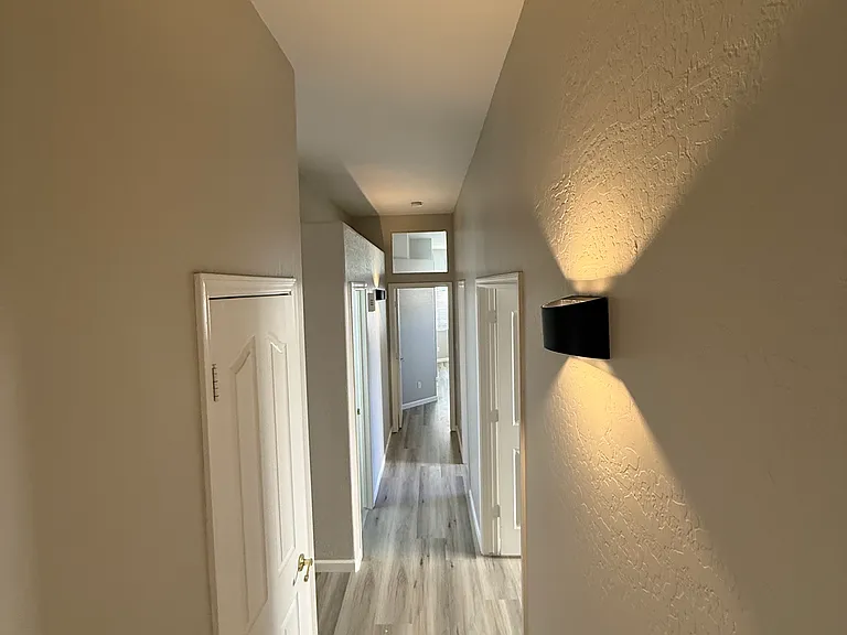 8836 W Adam Ave — Photo 8