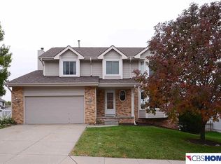 14815 Lake St, Omaha, NE 68116