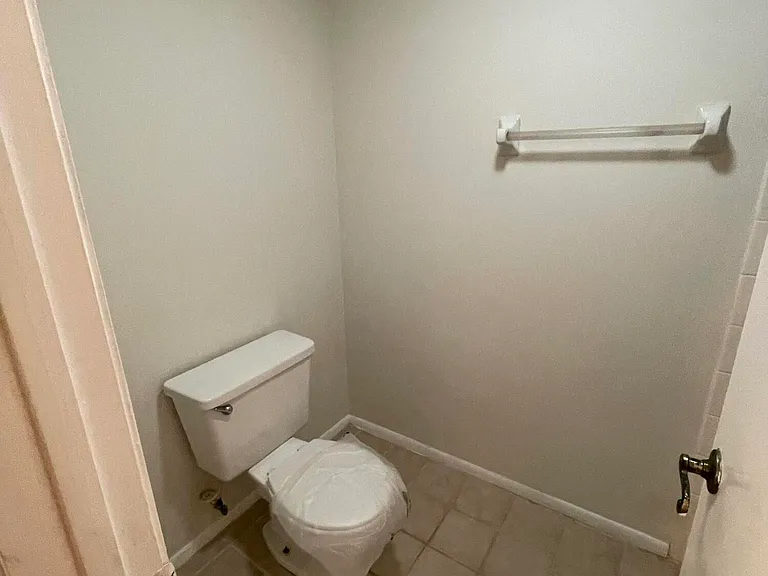 1550 SE Royal Green Cir #P203 — Photo 10