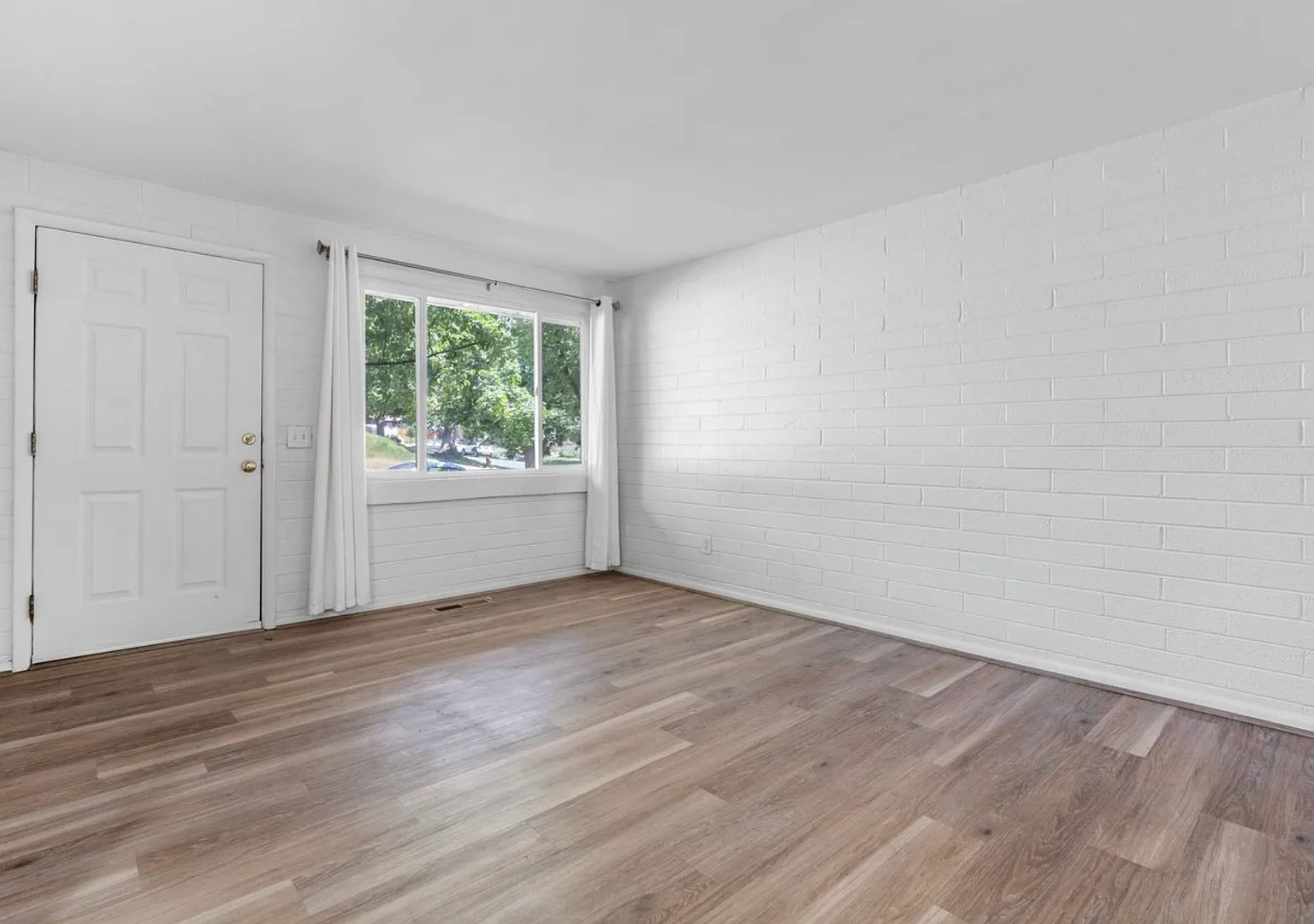 K Street Apartments — Photo 3