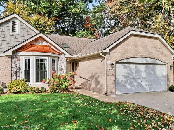 41618 Haggerty Woods Ct, Canton, MI 48187