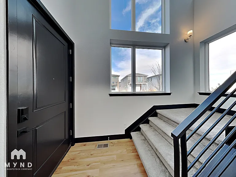 5894 Perth St — Photo 3