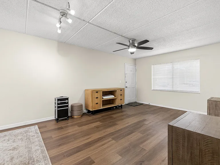 3206 W Azeele St #1-128 — Photo 9